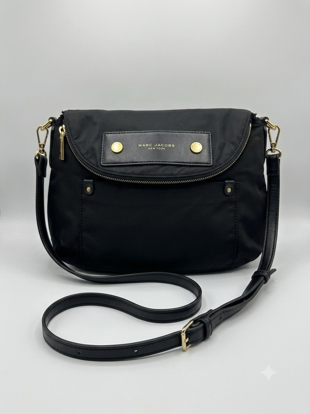 Marc Jacobs Preppy Nylon Natasha crossbody bag.